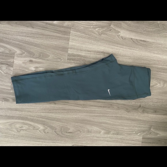 Nike Mid Length Teal Leggings - Picture 2 of 4